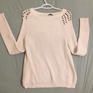 WHITE SWEATER ❄️